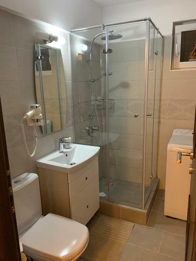 Apartament Cristina Bukarest Eksteriør billede